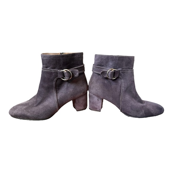 WHITE MOUNTAIN 'COLISA' Blue Suede‎ Women's Bootie Size 9.5 - Picture 1 of 12